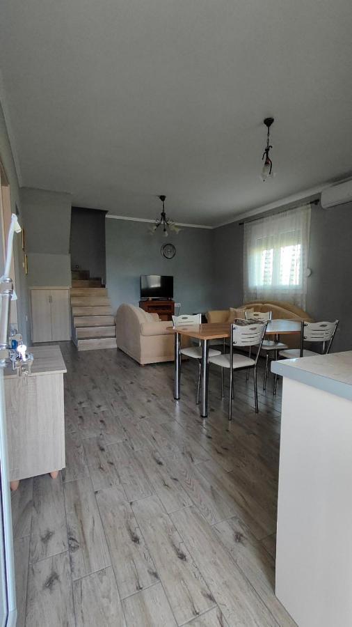 Γιώργος Και Εύα Apartment Karianí Exterior photo